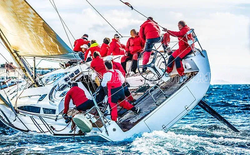 非凡娱乐app百度学术《谢飞：资深足球运动员的个人简介及职业经历》