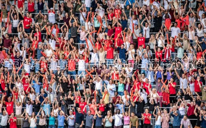 运动赛事小红帽：见证激情与速度的瞬间